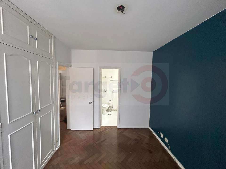 Conheça Apartamento de 2 Quartos com Suíte no Coração do Leblon - 158 - 33 33