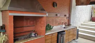 Churrasqueira e bancada de apoio - 44