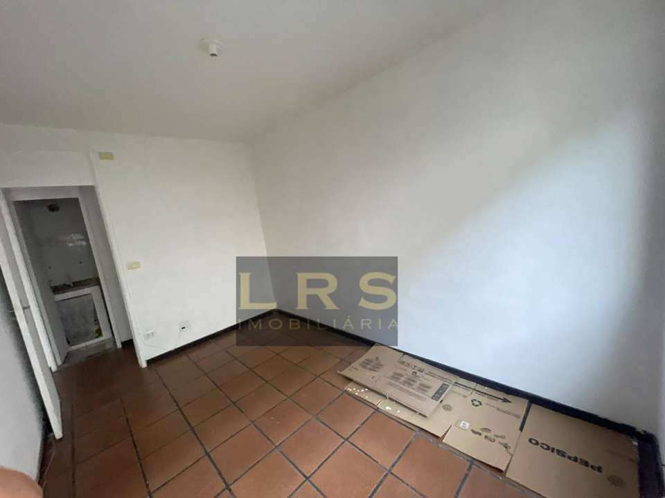 Conheça Apartamento à venda Estrada Santa Maura,Rio de Janeiro,RJ - R$ 220.000 - LFIS - 17 17