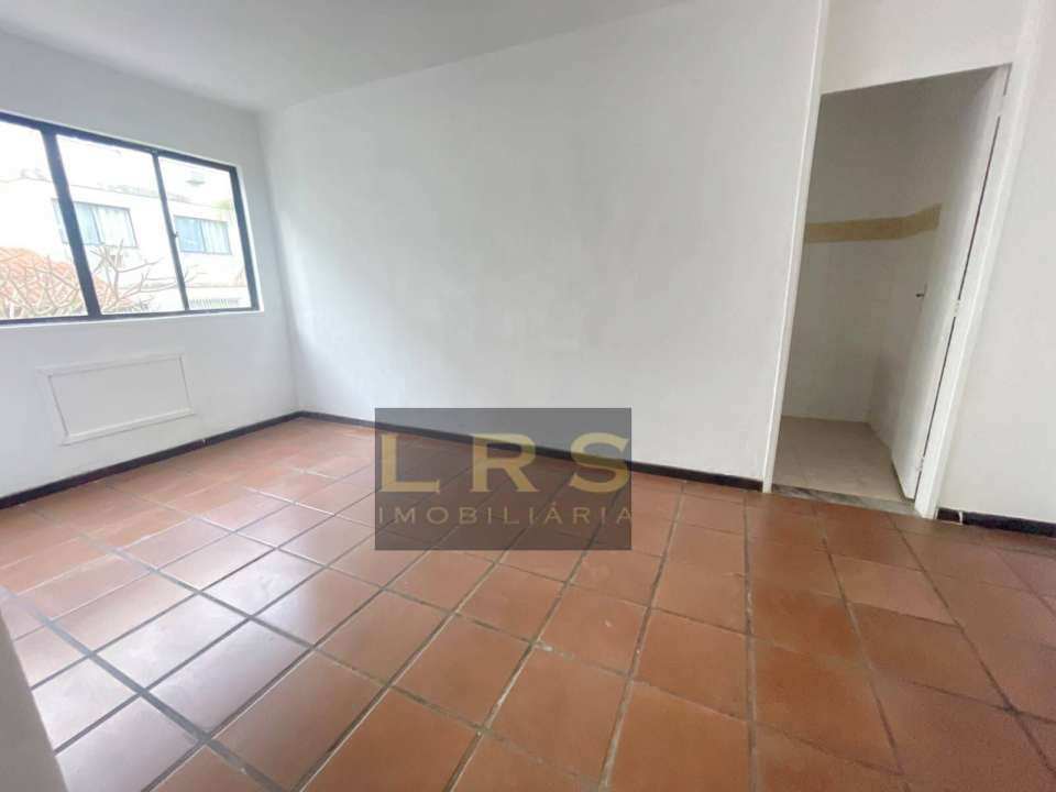 Conheça Apartamento à venda Estrada Santa Maura,Rio de Janeiro,RJ - R$ 220.000 - LFIS - 20 20