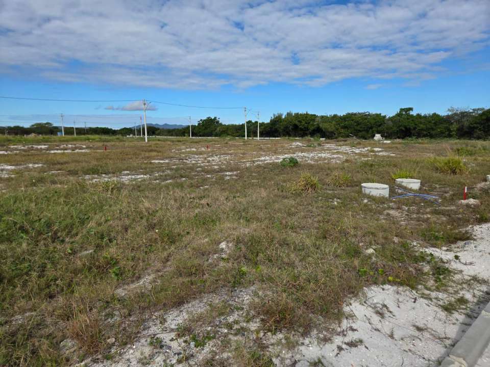 Conheça Lote à venda Av Roberto Silveira,Arraial do Cabo,RJ - R$ 180.000 - WCBPS - 2 2
