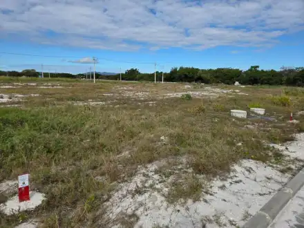 Lote à venda Av Roberto Silveira,Arraial do Cabo,RJ - R$ 180.000