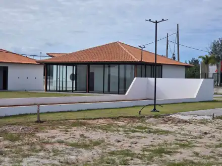 Lote à venda Av Roberto Silveira,Arraial do Cabo,RJ - R$ 180.000