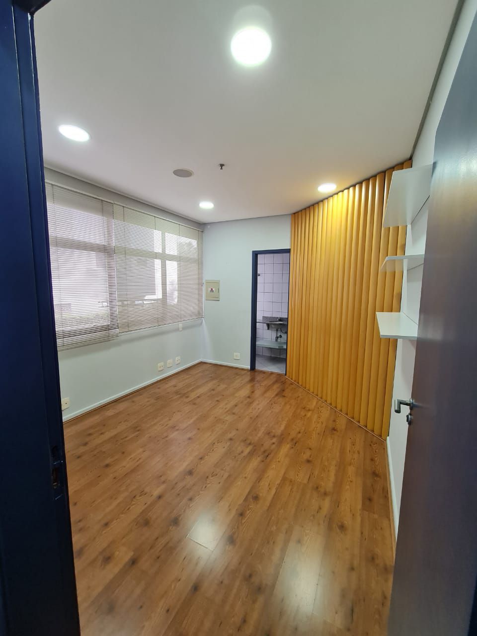 Conheça Sala Comercial 42m² para alugar São Paulo,SP - R$ 2.500 - LOCACAO8668 - 9 9