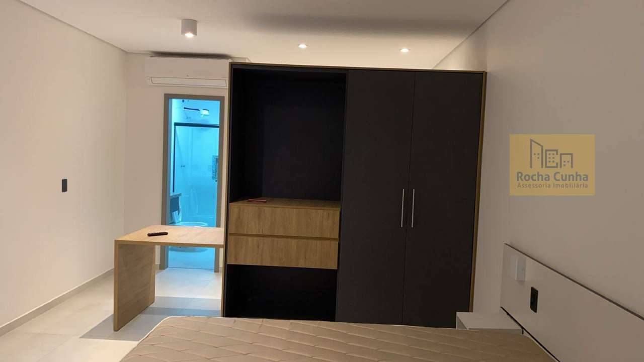 Studio 3 - 10