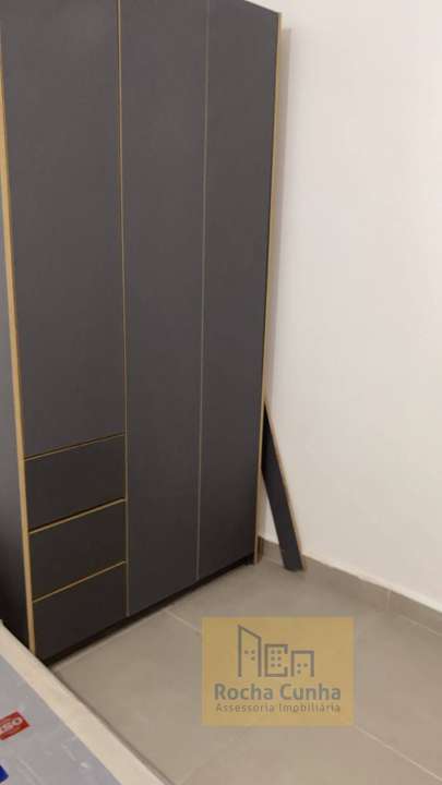 Studio 2 - 5