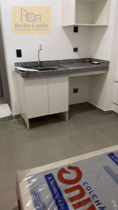Studio 2 - 6