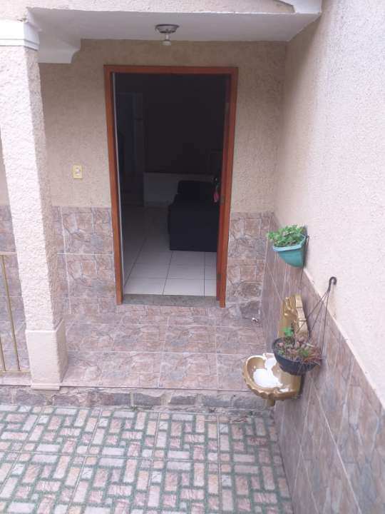 Conheça Excelente Casa de frente com 3Quartos em Braz de Pina-VENDA - 3015 - 13 13