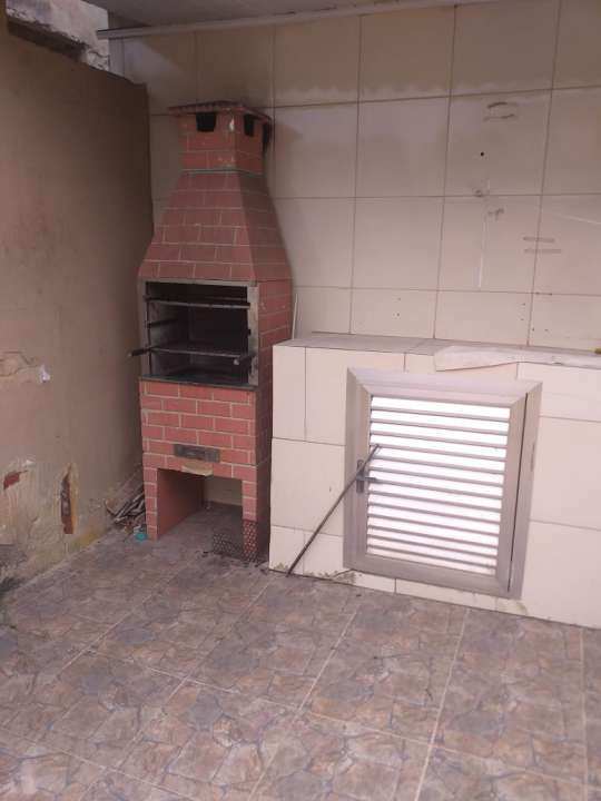 Conheça Excelente Casa de frente com 3Quartos em Braz de Pina-VENDA - 3015 - 28 28