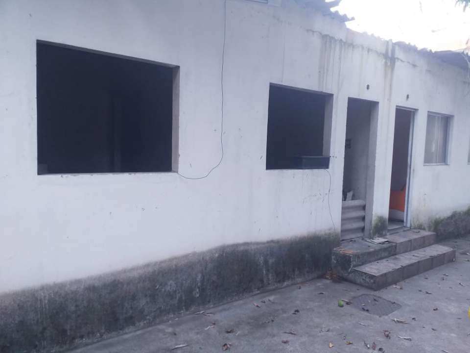  2 Kitnets (Fundos) - 1