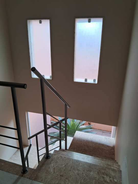 Conheça Maravilhosa Casa Duplex em Vargem Grande -Venda - 1012 - 31 31