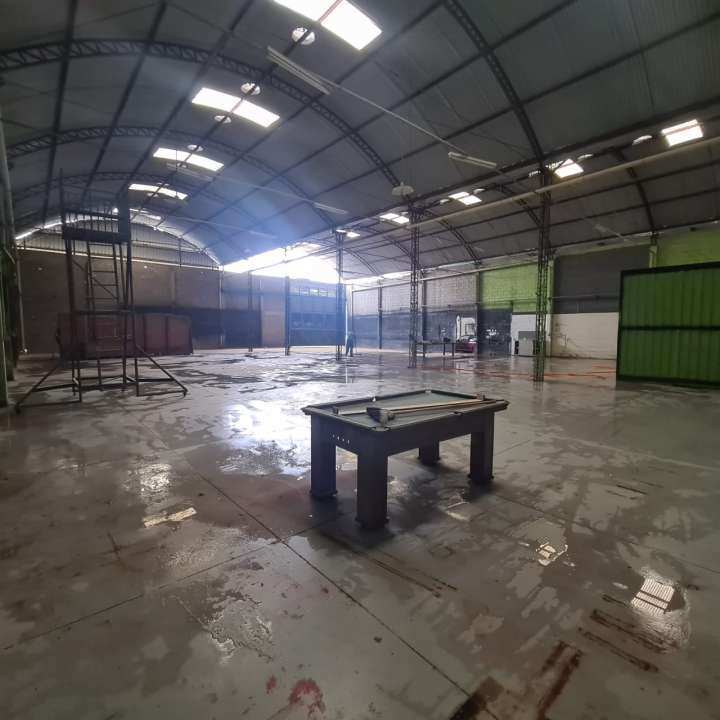 Conheça Excelentes Complexos com 4 Galpões Juntos em Belford Roxo-Venda - 5099 - 11 11