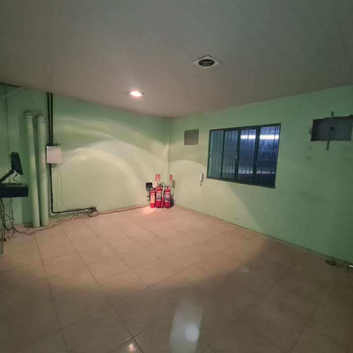 Conheça Excelentes Complexos com 4 Galpões Juntos em Belford Roxo-Venda - 5099 - 35 35