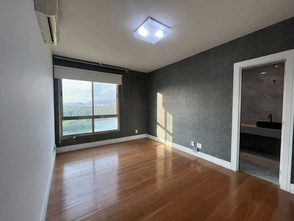 Conheça Excelente Apartamento no Coração da Barra da Tijuca -Península -Venda - 1037 - 11 11
