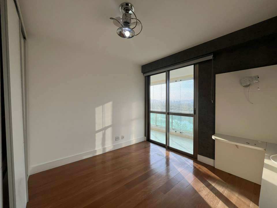 Conheça Excelente Apartamento no Coração da Barra da Tijuca -Península -Venda - 1037 - 12 12
