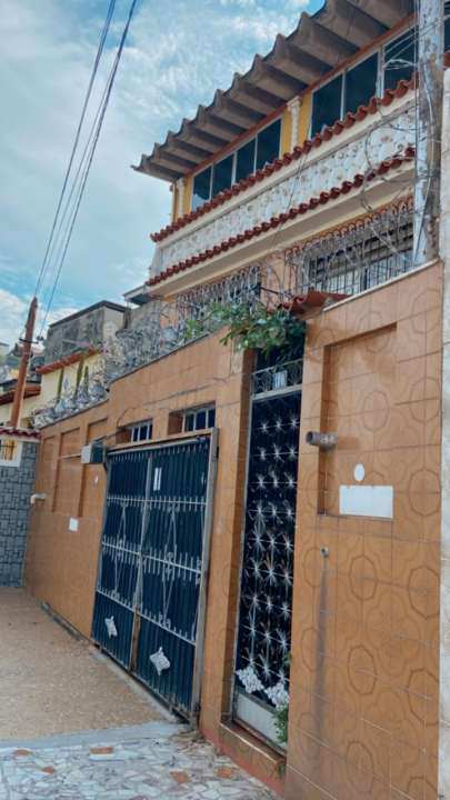 Conheça Início- casa de Frente do imóvel - Excelentes Duas Casas (Frente/Fundos) + Uma Kitnet-Venda na Penha - 1023 - 1 Início- casa de Frente - 1
