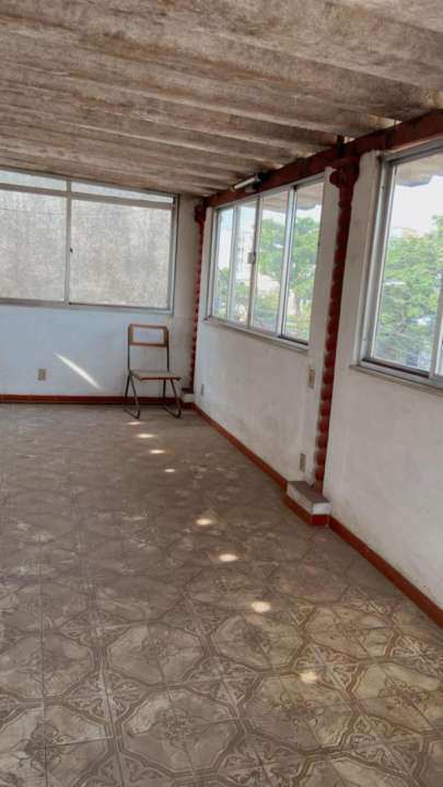 Conheça Excelentes Duas Casas (Frente/Fundos) + Uma Kitnet-Venda na Penha - 1023 - 26 26