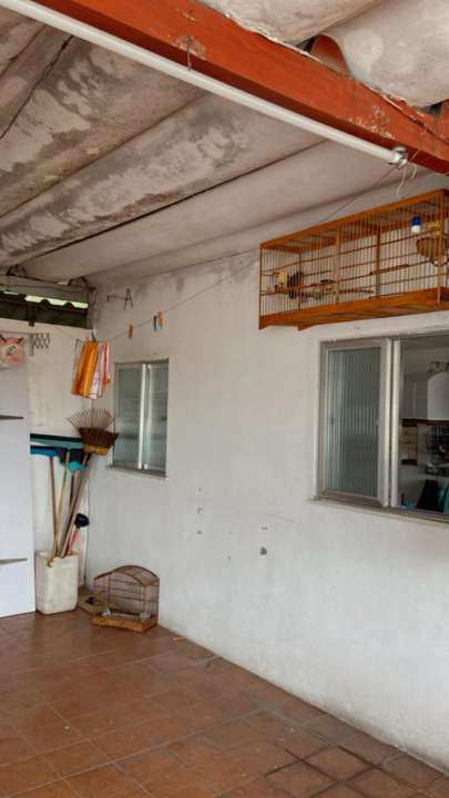 Conheça Excelentes Duas Casas (Frente/Fundos) + Uma Kitnet-Venda na Penha - 1023 - 77 77