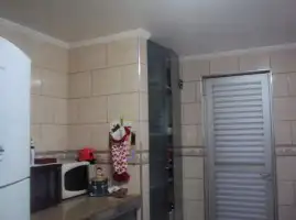 Conheça Excelente Casa com Salão em 2 Ambientes em Bras de Pina -Venda - 4-044 - 13 13