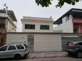 Conheça Excelente Casa com Salão em 2 Ambientes em Bras de Pina -Venda - 4-044 - 4 4