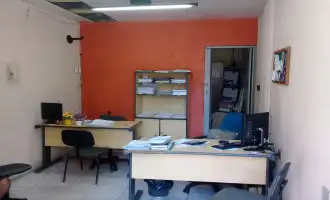 Excelente Loja de Frente de Rua em Ramos-Venda - 5-093