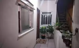 Conheça Excelente Casa 02 Quartos na Penha - 447 - 9 9