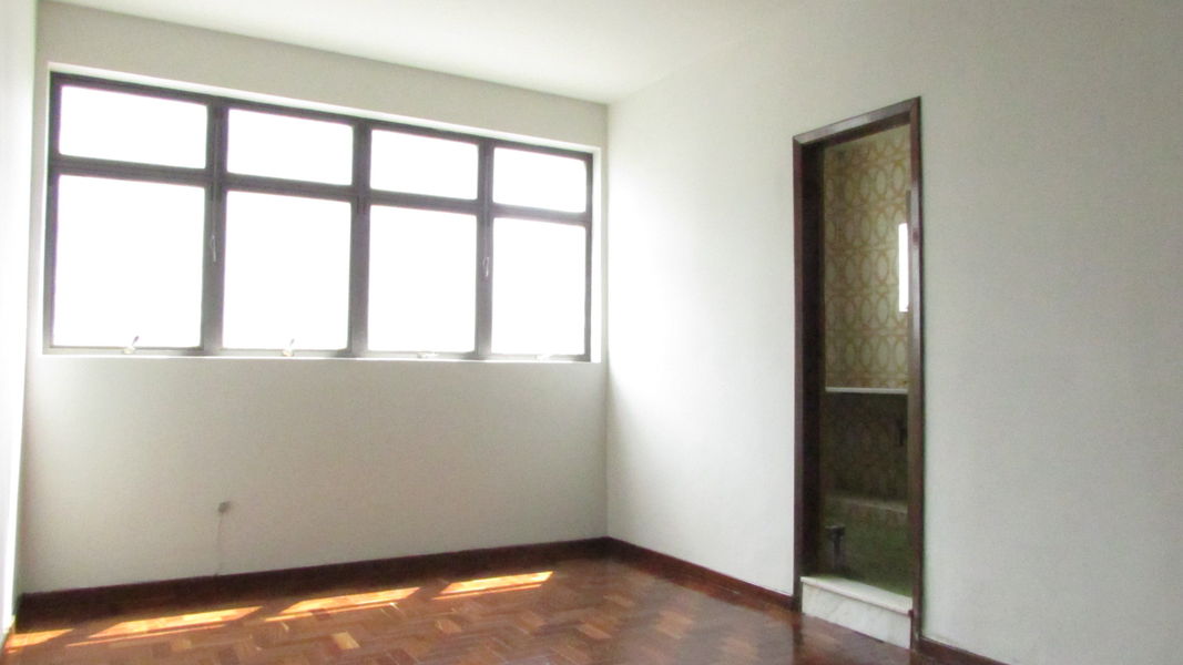 Conheça IMÓVEL, CASA A VENDA, NO BAIRRO CENTRO NA CIDADE DE PEDRO LEOPOLDO, MINAS GERAIS - VCS238 - 9 9