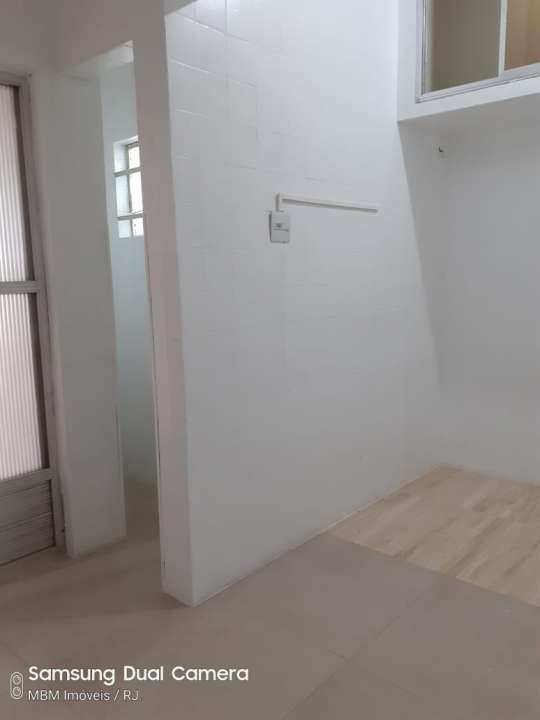 Conheça Apartamento para alugar Rua Visconde de Itamarati, Maracanã, Grande Tijuca,Rio de Janeiro - R$ 1.250 - MAR1007 - 4 4
